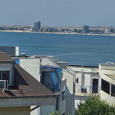 Apartment кара миа
